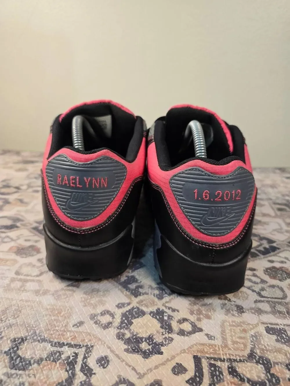 Nike Air Max 90 Nike ID Custom Black Pink 2012 Rare Men's Running Shoes Size 11